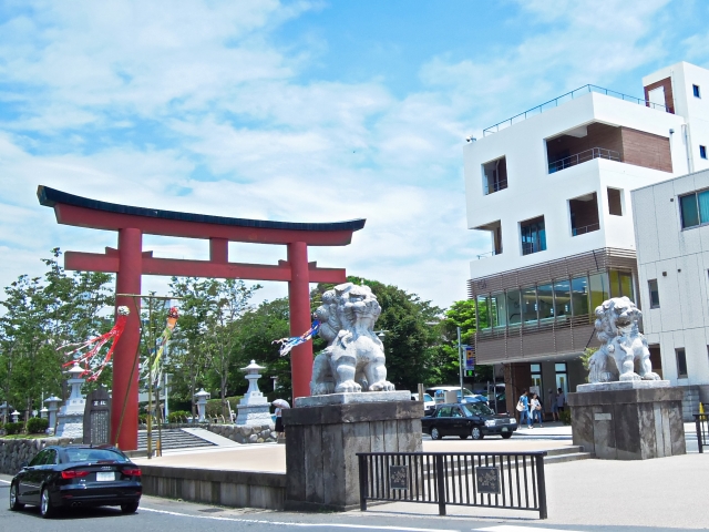 鶴岡八幡宮第二の鳥居